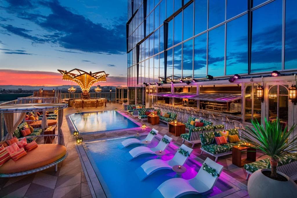 Moxy Hotel, photo 1