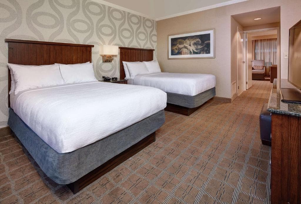 Embassy Suites Hotel - San Diego, La Jolla, photo 2