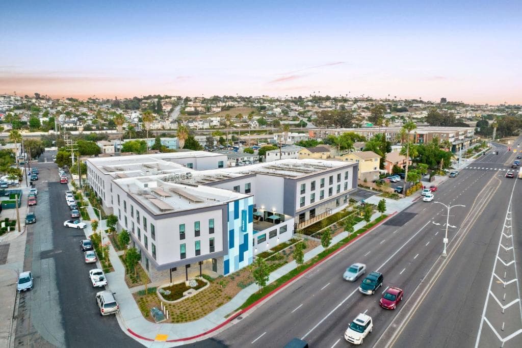 Fairfield Inn & Suites by Marriott San Diego Pacific Beach, photo 1
