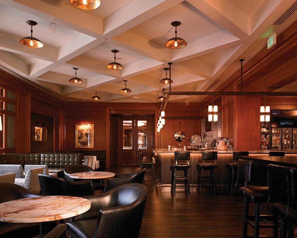 Four Seasons Hotel, photo 4