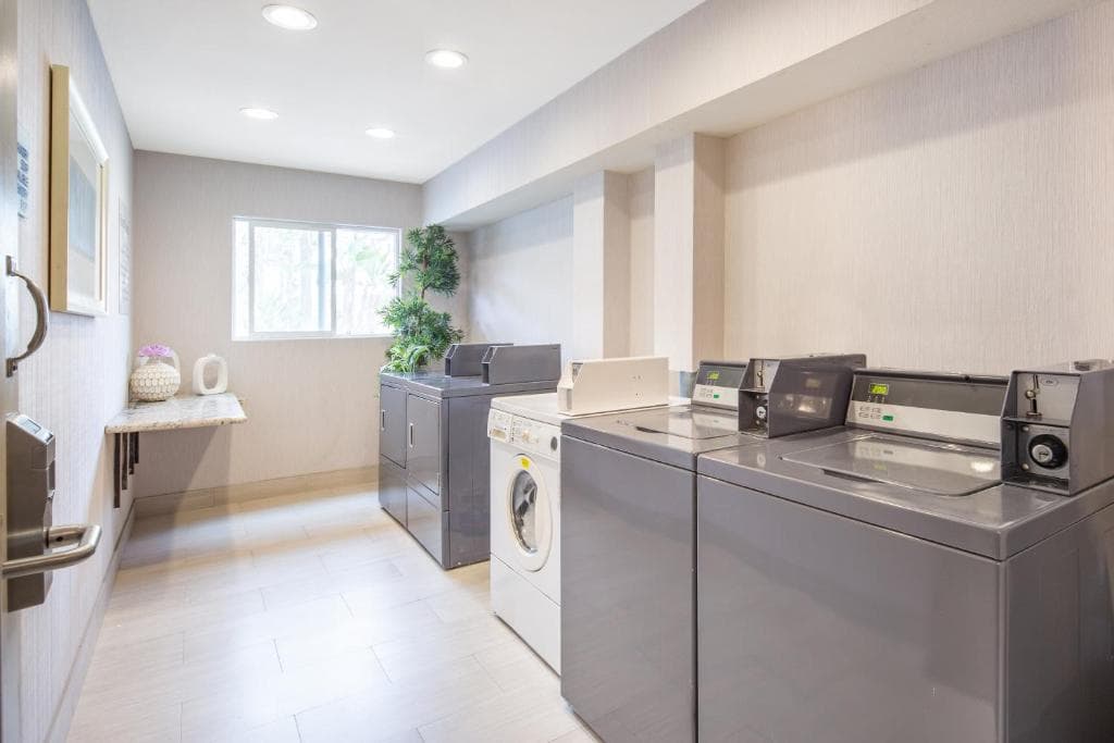 Holiday Inn Express San Diego Airport-Old Town by IHG, photo 3