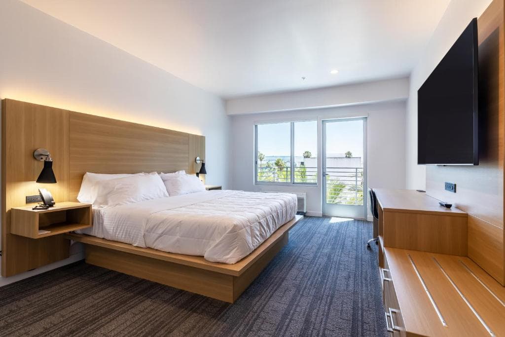 Hotel Mai Downtown Long Beach, photo 2