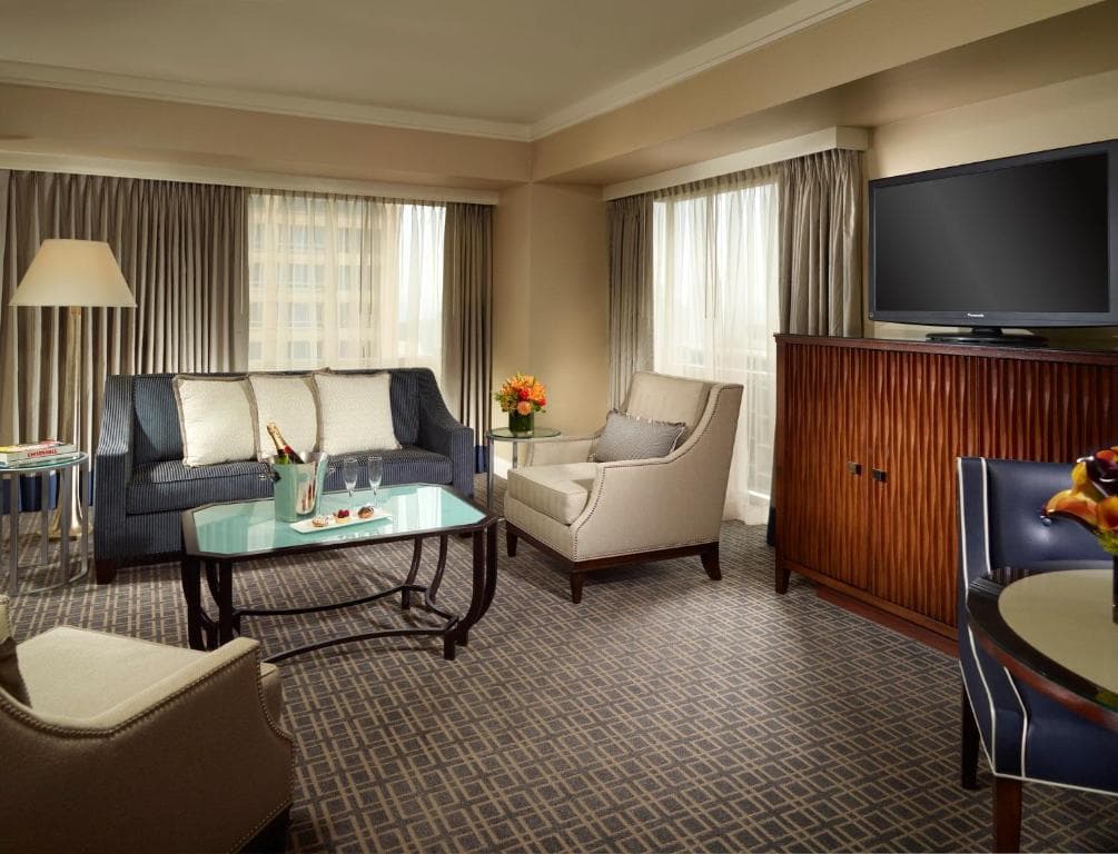 Omni Los Angeles Hotel, photo 3