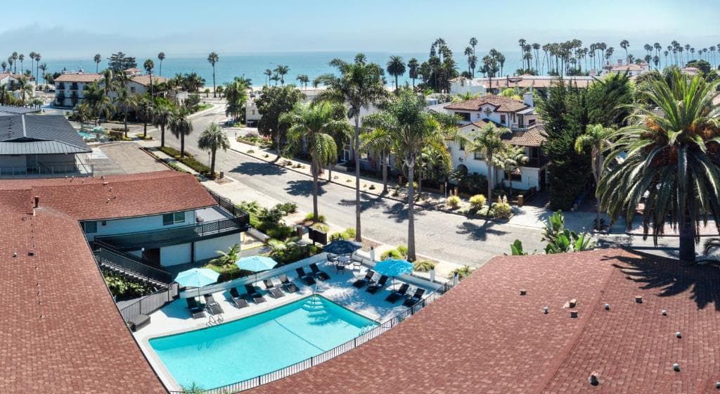 Pacific Crest Hotel, photo 1