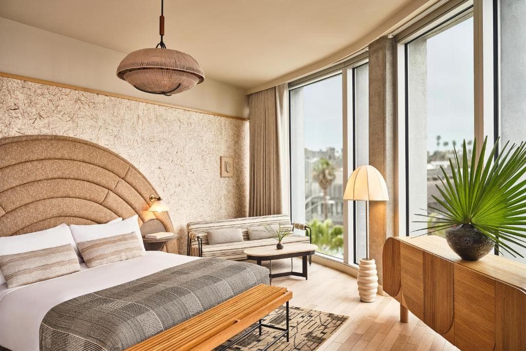 Santa Monica Proper Hotel, a Member of Design Hotels, photo 2