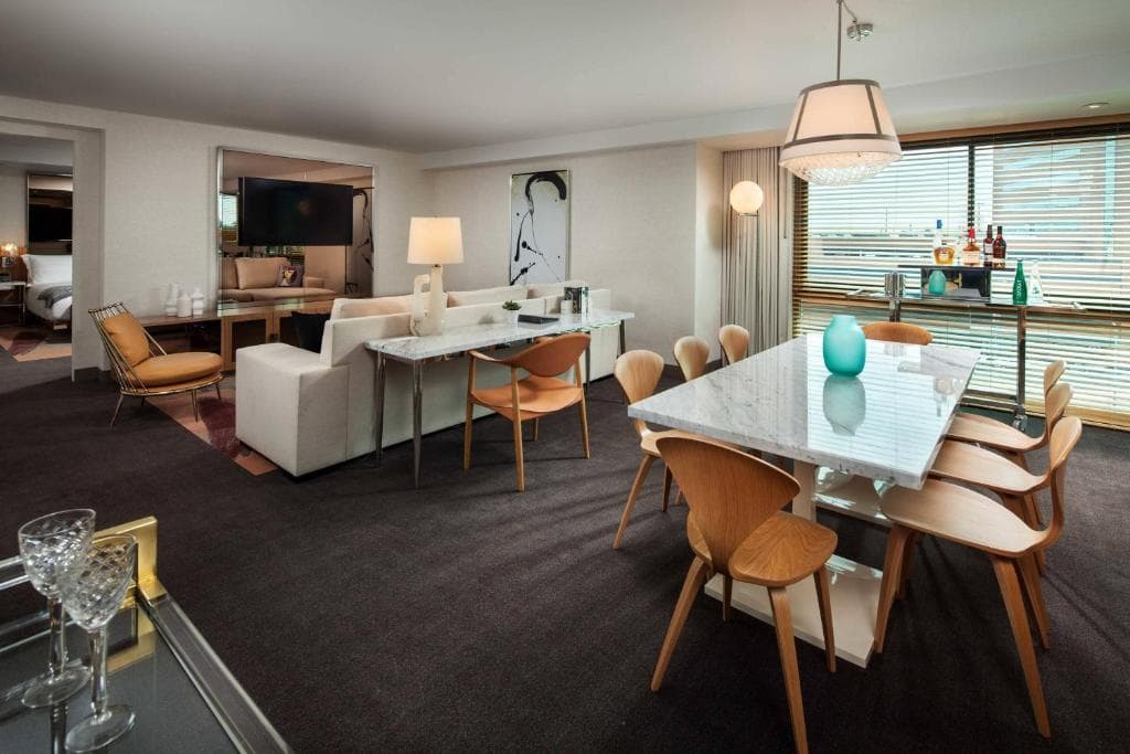 SLS Hotel at Beverly Hills, photo 2